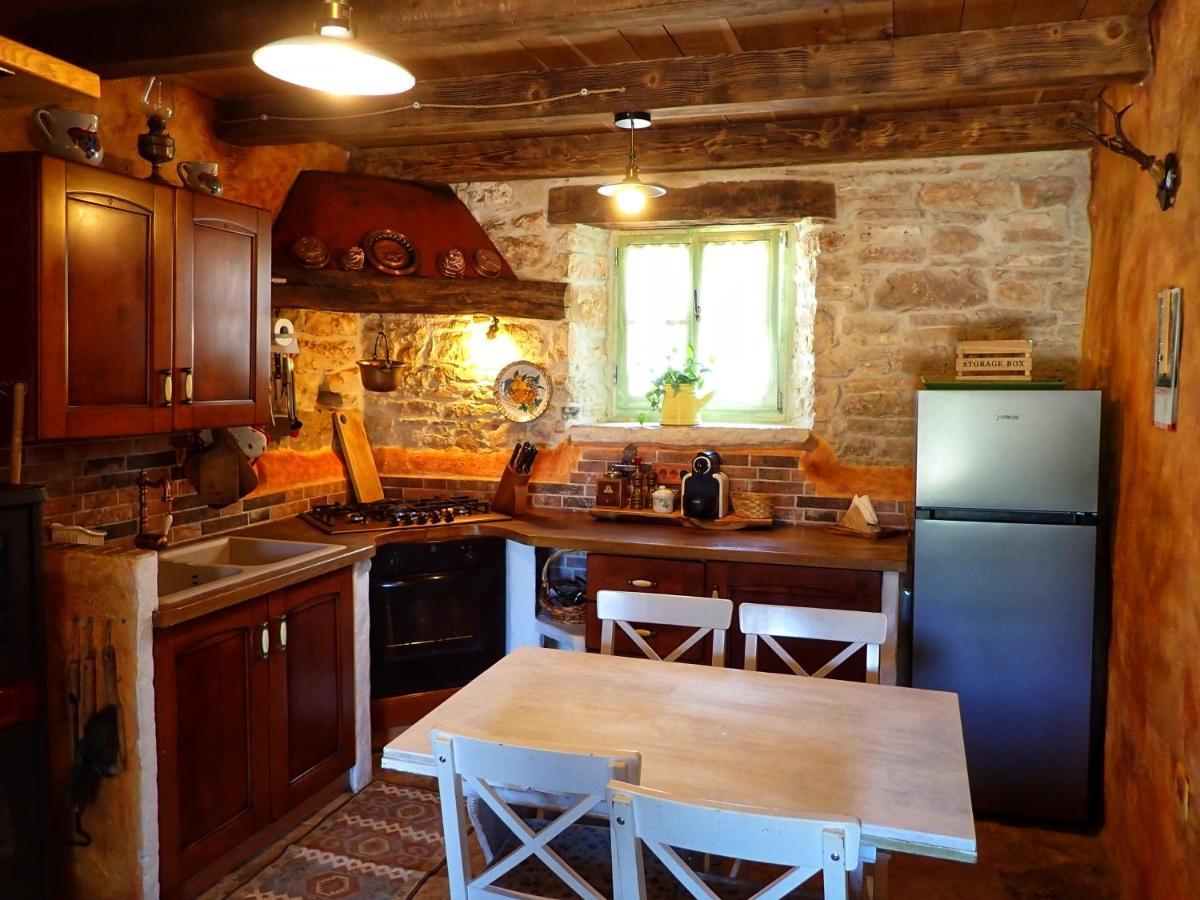 Cottage Al Merlo Olivo Буйе Экстерьер фото
