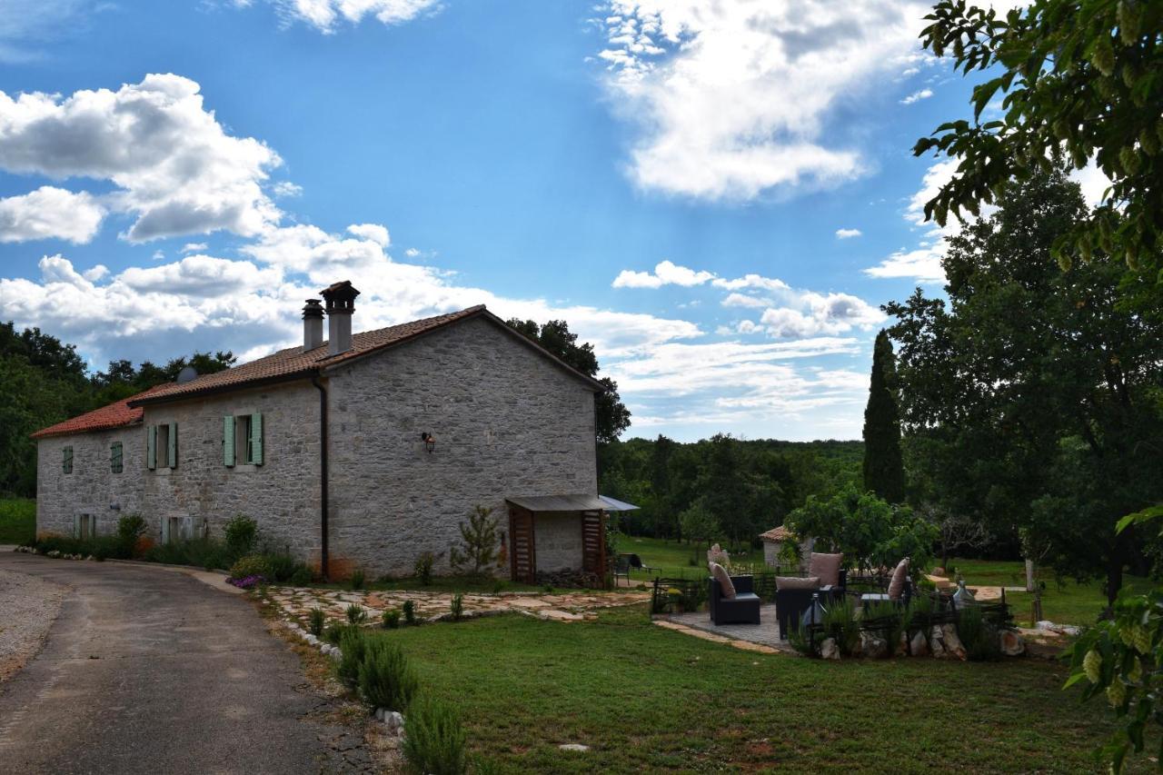 Cottage Al Merlo Olivo Буйе Экстерьер фото
