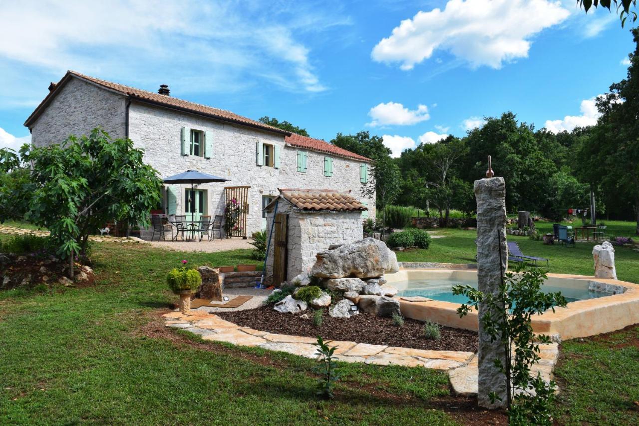 Cottage Al Merlo Olivo Буйе Экстерьер фото